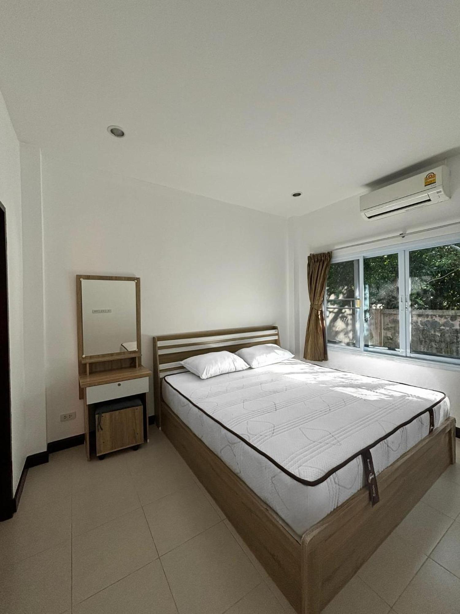 Olivia Village Pool छुट्टी का घर