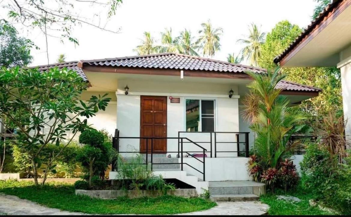 छुट्टी का घर Olivia Village Pool