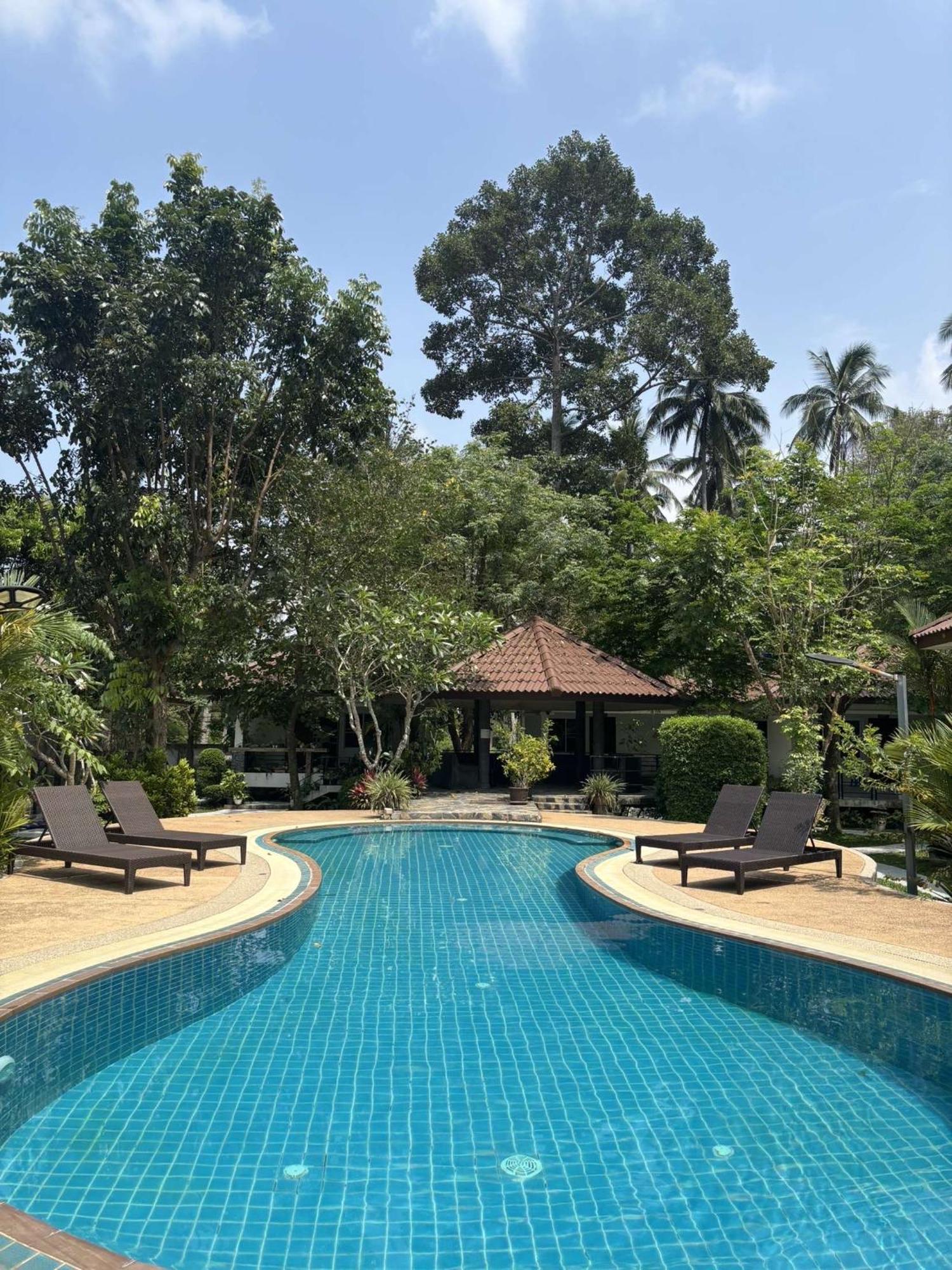 Olivia Village Pool